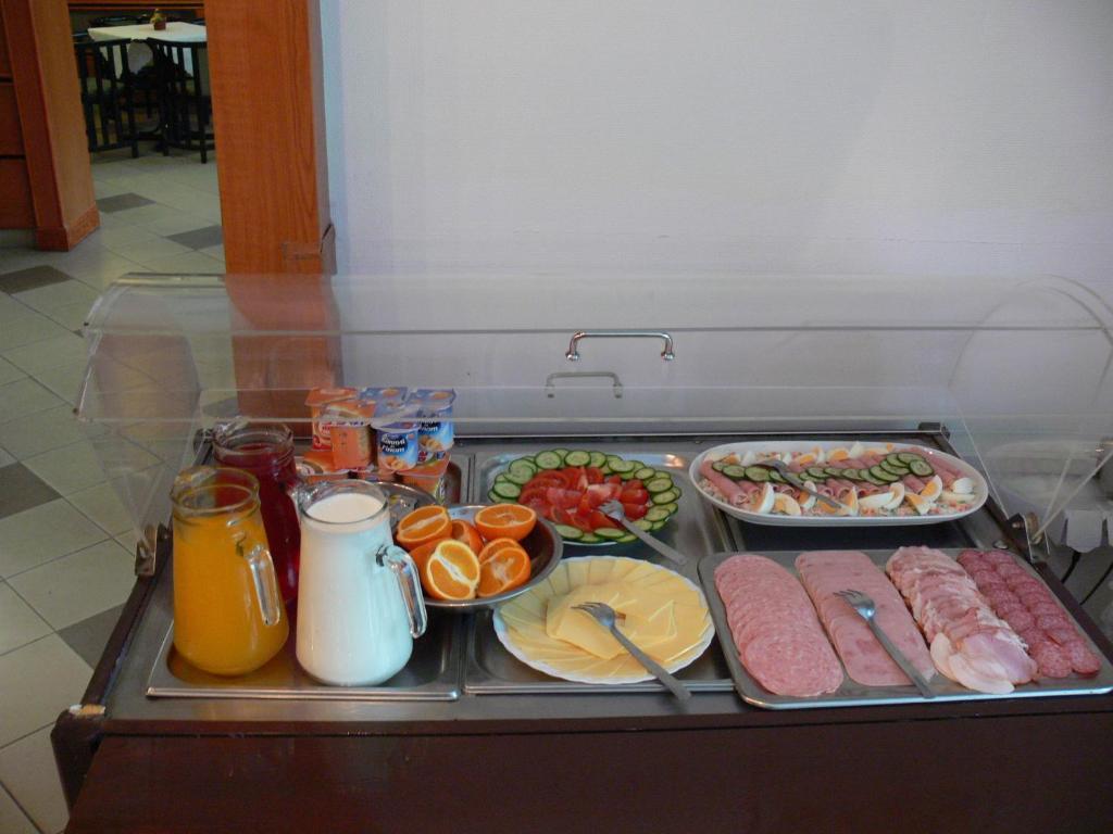 Hid Hotel Budapest Bagian luar foto